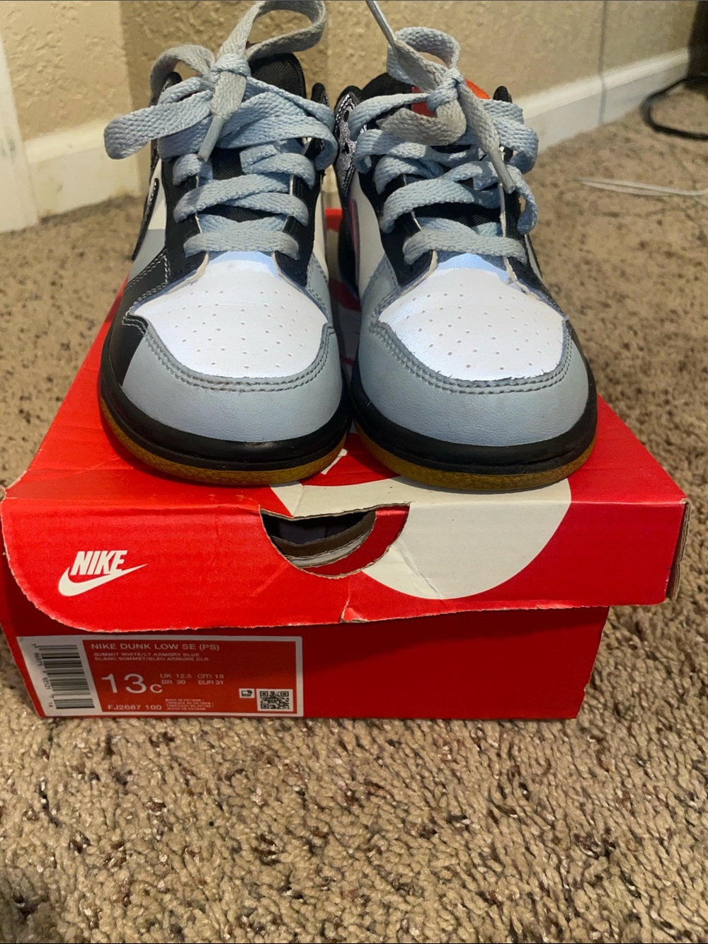 Nike Kids Blue, White and Black Low-Top Sneakers